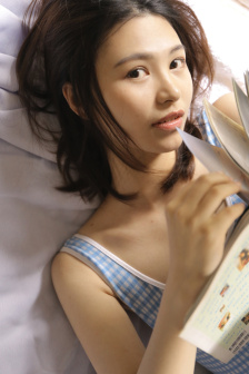 女大学生沙龙室4